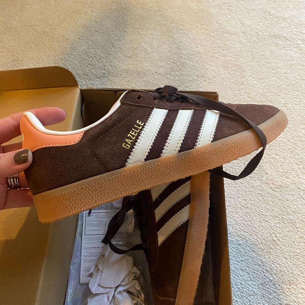 NWT Adidas Gazelle chocolate brown indoor women’s shoe